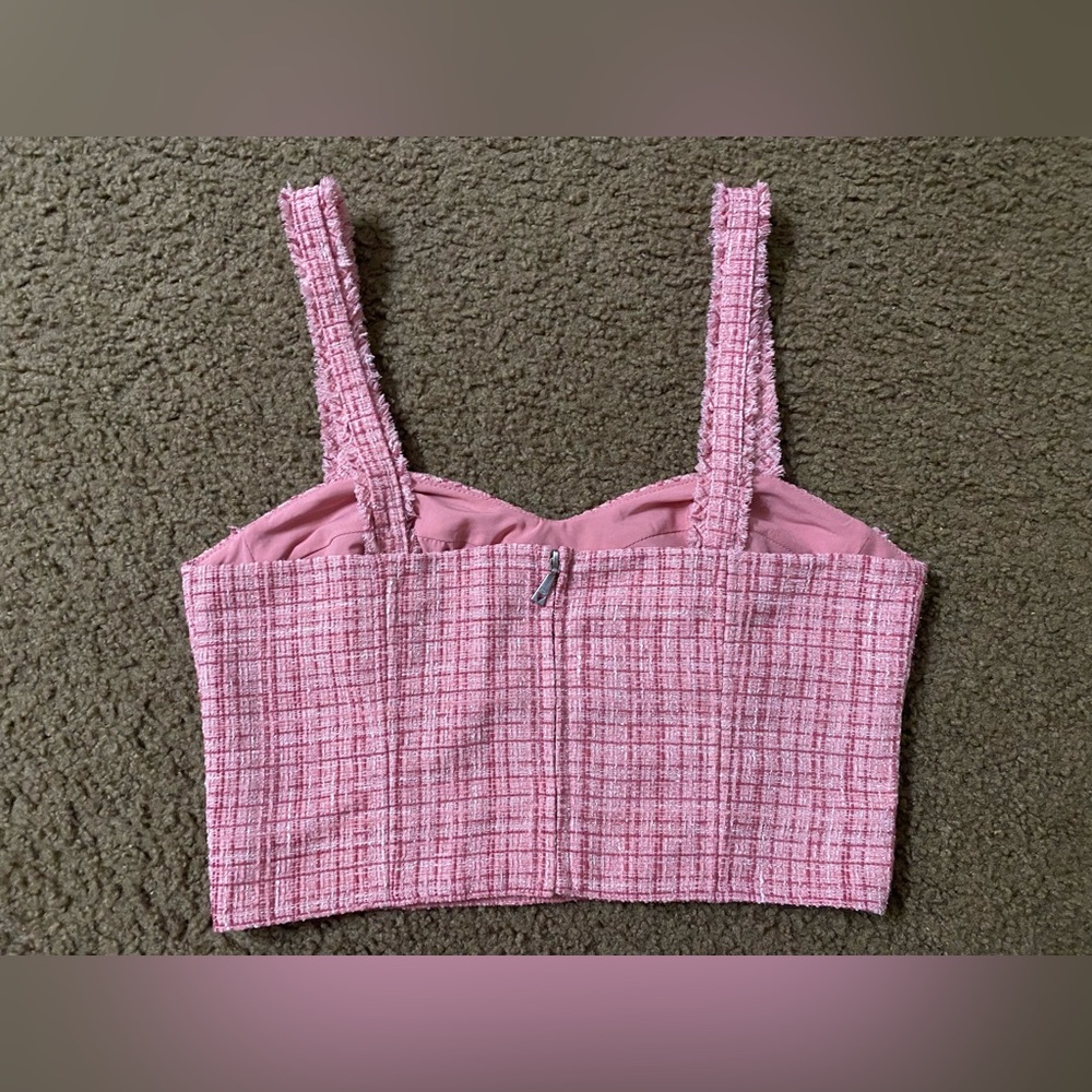 ☀️Guess pink fringe metallic crop tank top size medium/large - Picture 5 of 5